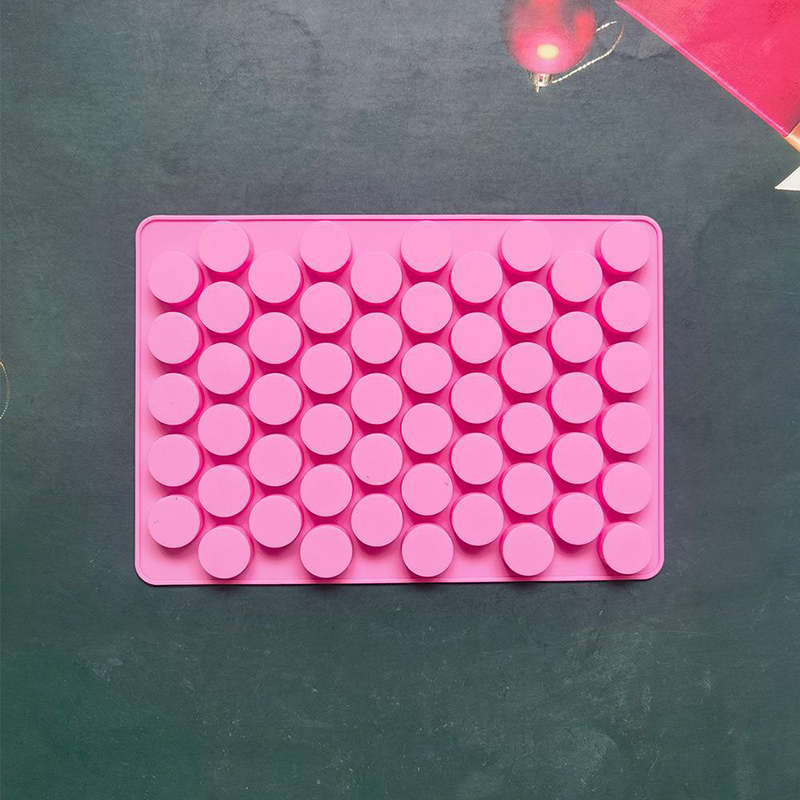 Kitchen And Baking Tools - اسطوانة على شكل قالب من السيليكون