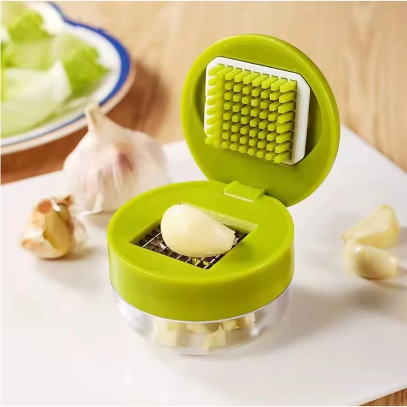 Kitchen Job - مفرمة ثوم يدوية مع صندوق تخزين،
