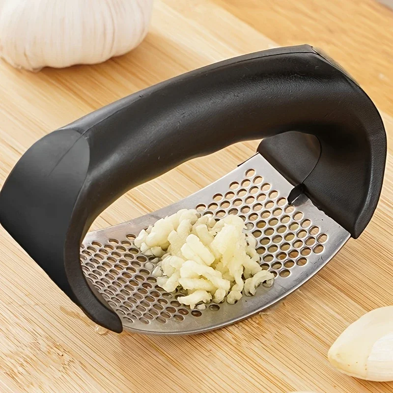 مفرمة ثوم يدوية من الفولاذ الم - مراجعة Kitchen Job وسعره